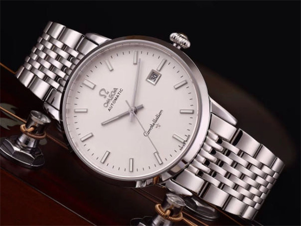 欧米茄腕表机芯里面有划痕解决技巧集锦(图) 欧米茄腕表机芯里面有划痕解决技巧集锦(图)