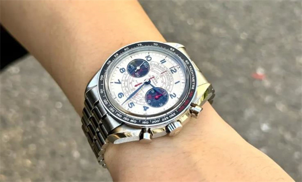 欧米茄手表是名牌吗多少钱一块(图) 欧米茄手表是名牌吗多少钱一块(图)