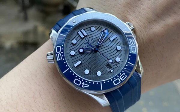 欧米茄表壳破裂怎么解决(图) 欧米茄表壳破裂怎么解决(图)