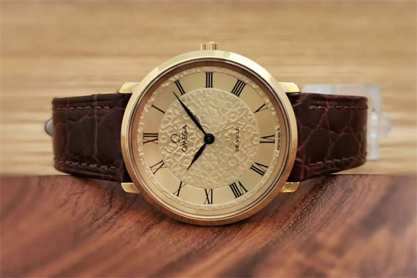 欧米茄机械表使用方法(图) 欧米茄机械表使用方法(图)