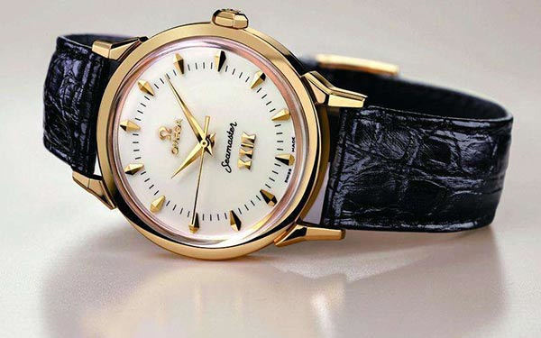 欧米茄机芯里面有划痕解决技巧盘点(图) 欧米茄机芯里面有划痕解决技巧盘点(图)