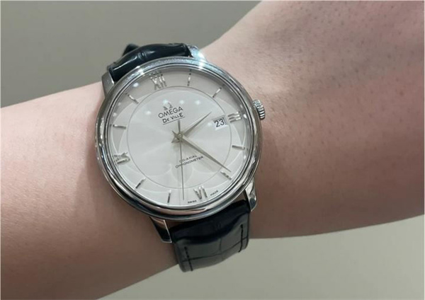 欧米茄腕表进灰了处理方法大全(图) 欧米茄腕表进灰了处理方法大全(图)